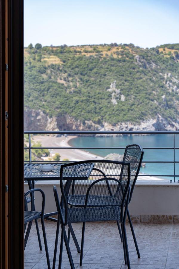 Αlissachne Suites Лімніонас Екстер'єр фото